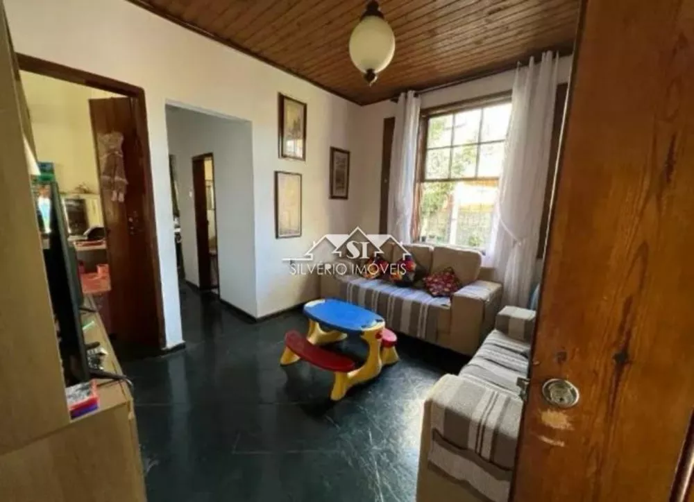 Casa, 4 quartos, 243 m² - Foto 1
