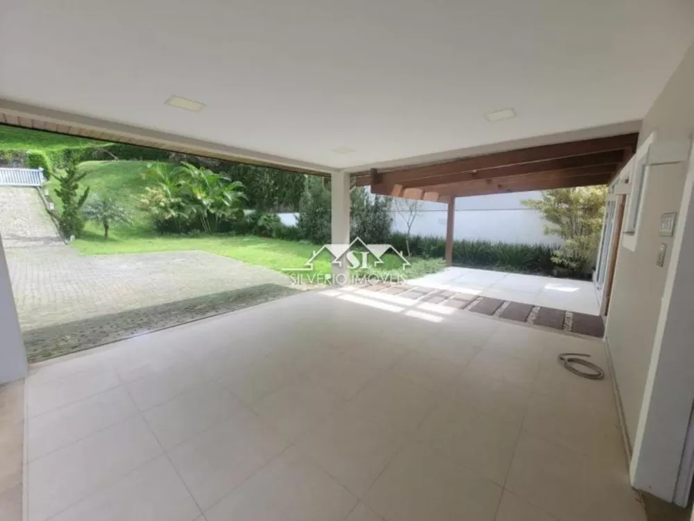 Casa, 5 quartos, 230 m² - Foto 2