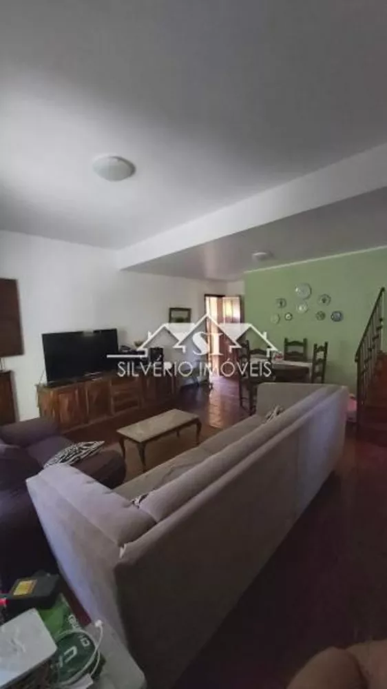 Casa, 3 quartos, 220 m² - Foto 2