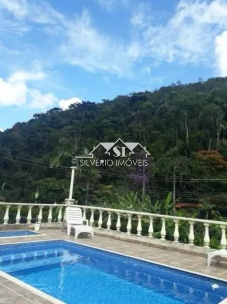 Casa, 6 quartos, 260 m² - Foto 4