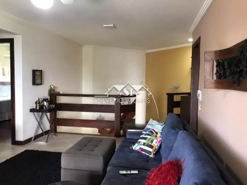 Casa, 4 quartos, 330 m² - Foto 1