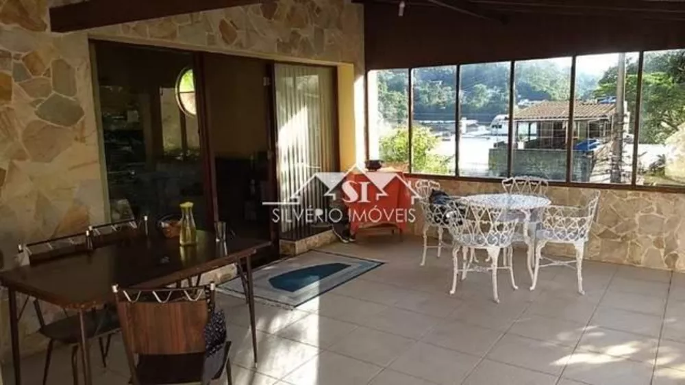 Casa, 3 quartos, 264 m² - Foto 1