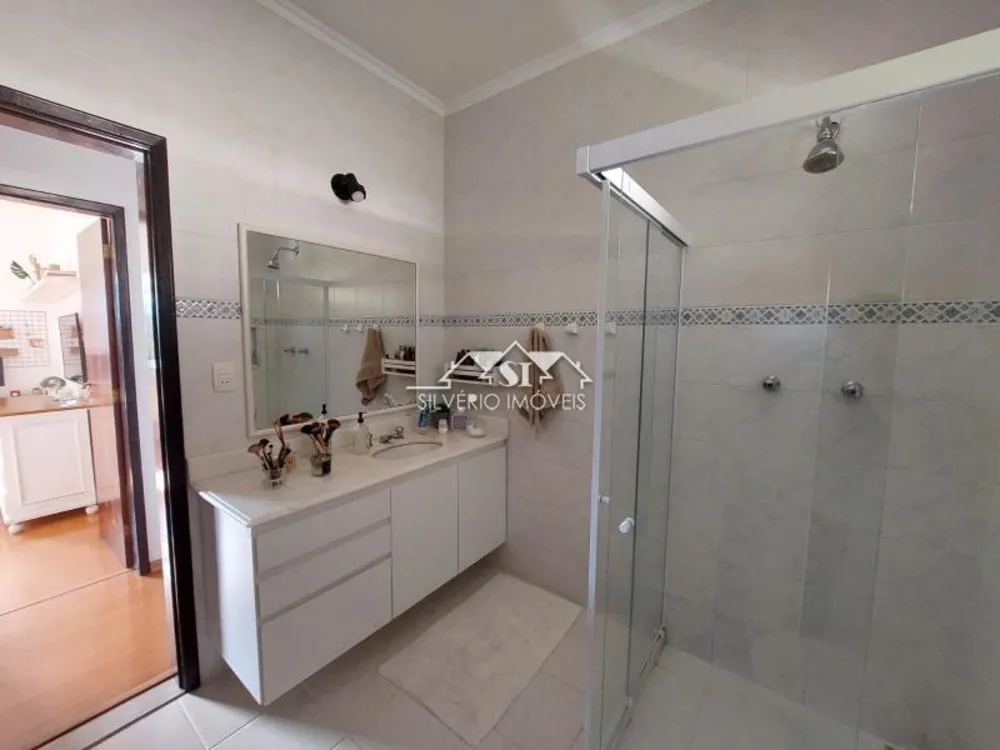Casa, 4 quartos, 240 m² - Foto 24