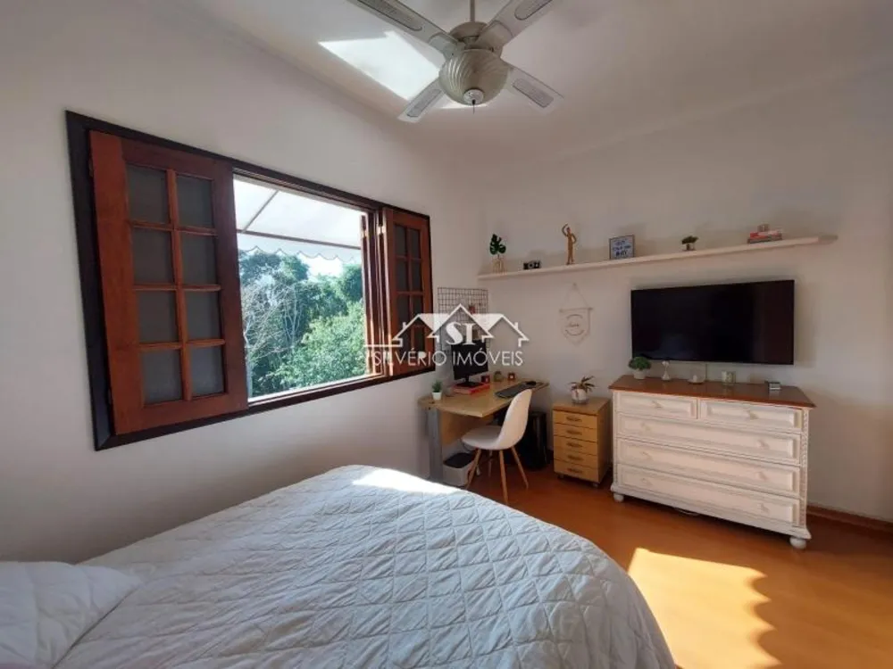 Casa, 4 quartos, 240 m² - Foto 17