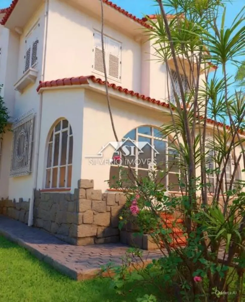 Casa, 5 quartos, 250 m² - Foto 1
