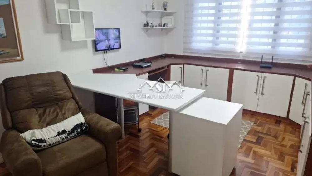 Casa, 4 quartos, 270 m² - Foto 35
