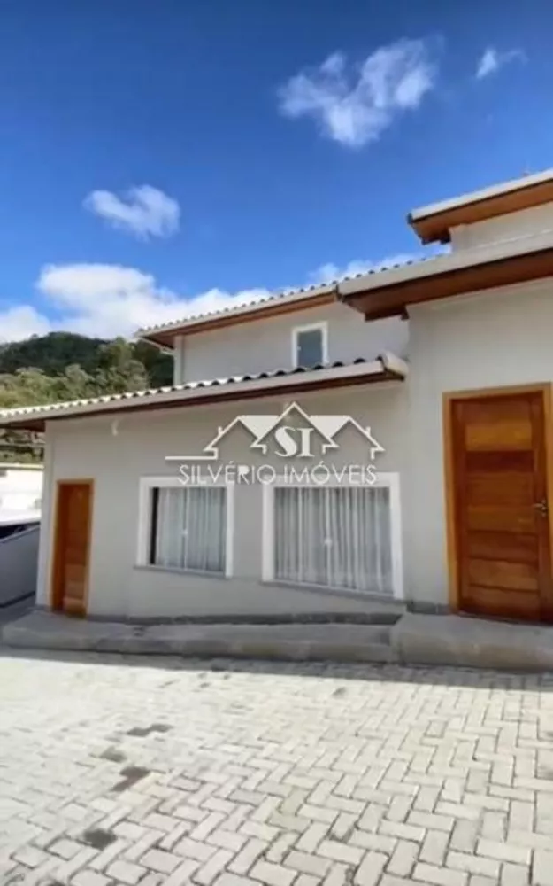 Casa, 3 quartos, 134 m² - Foto 1