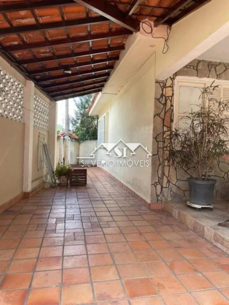 Casa, 5 quartos, 210 m² - Foto 2