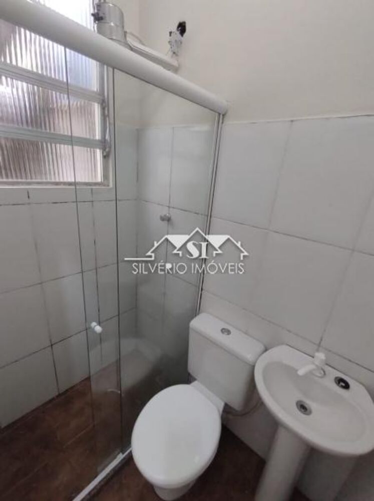 Casa para alugar com 2 quartos, 55m² - Foto 3