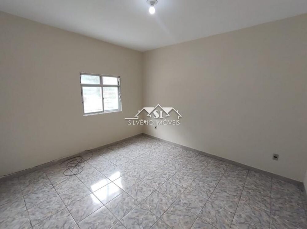 Casa para alugar com 2 quartos, 55m² - Foto 4