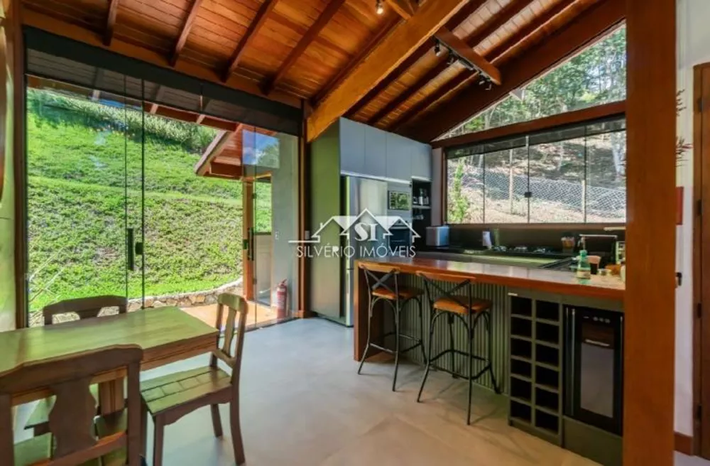 Casa, 3 quartos, 200 m² - Foto 2