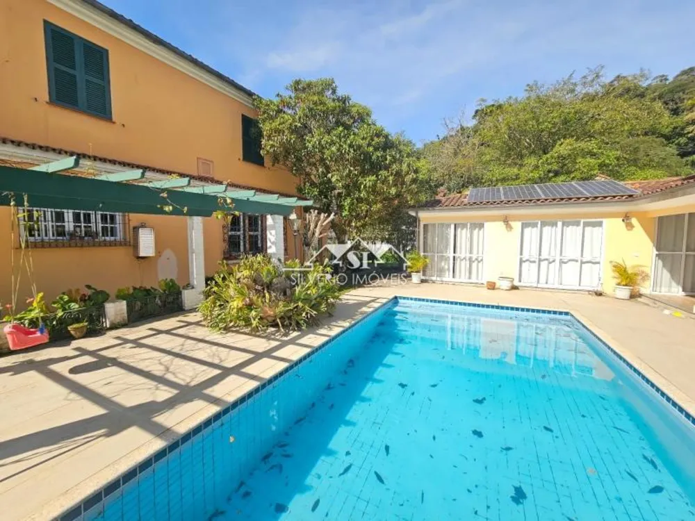 Casa, 8 quartos, 300 m² - Foto 1
