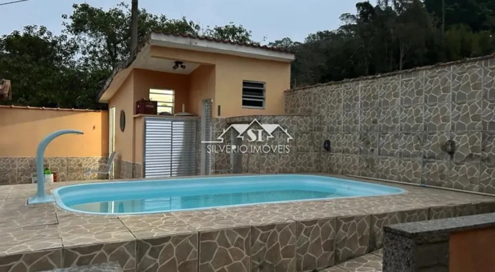 Casa, 3 quartos, 180 m² - Foto 1