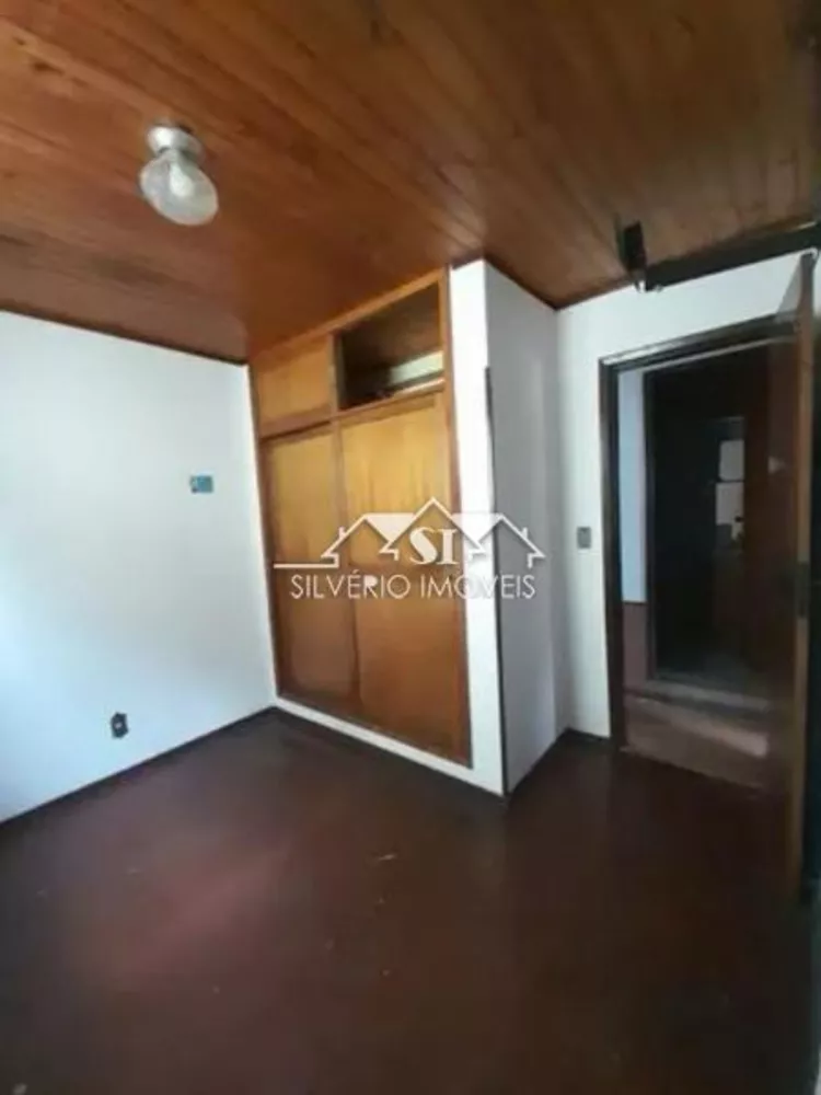 Casa, 6 quartos, 250 m² - Foto 4