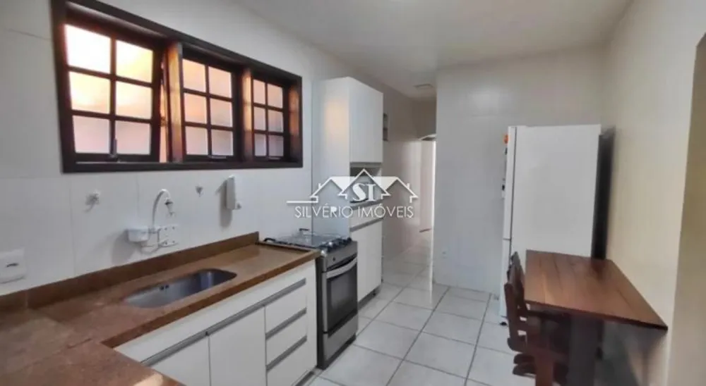 Casa, 9 quartos, 192 m² - Foto 12