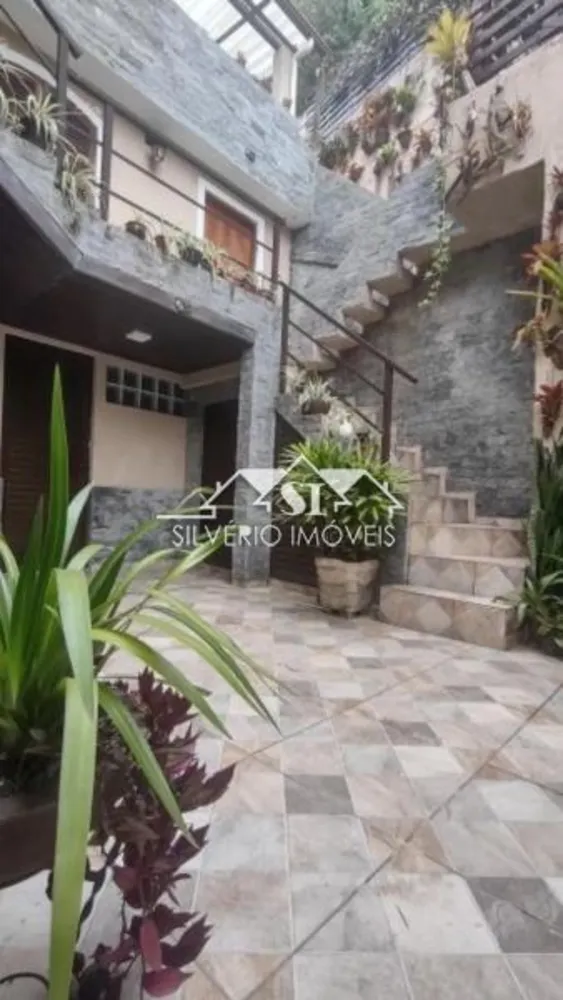 Casa, 9 quartos, 192 m² - Foto 2