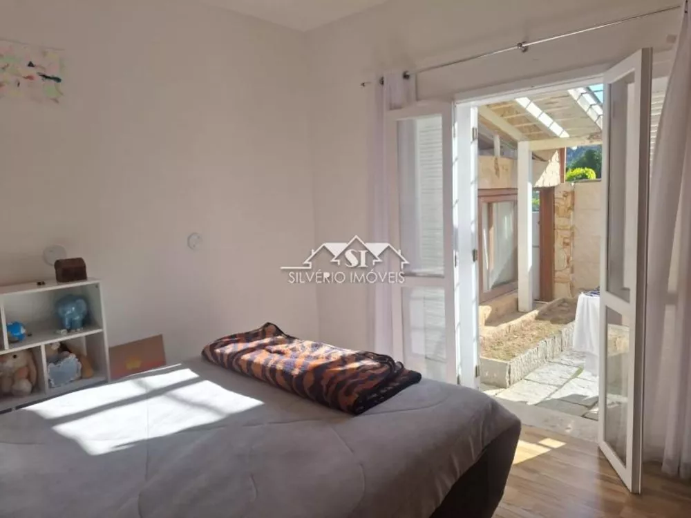 Casa, 3 quartos, 300 m² - Foto 11