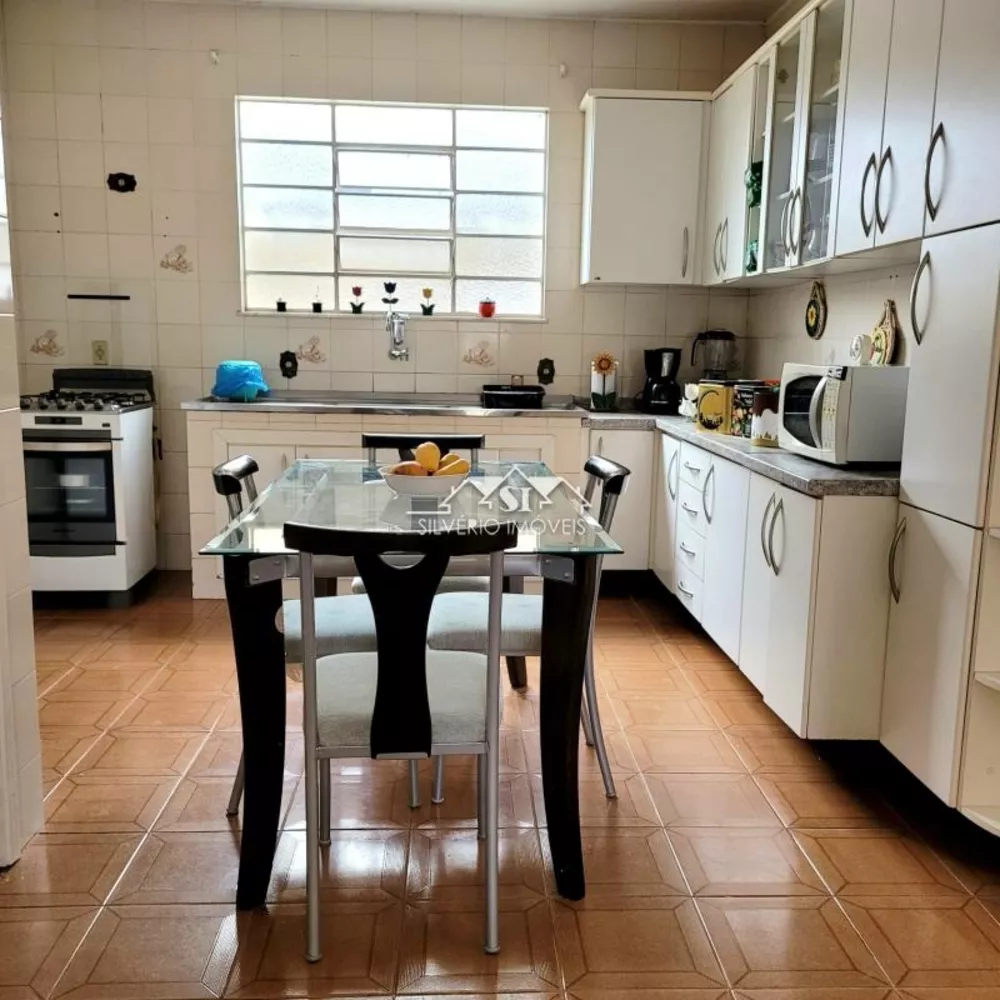 Casa, 5 quartos, 180 m² - Foto 4