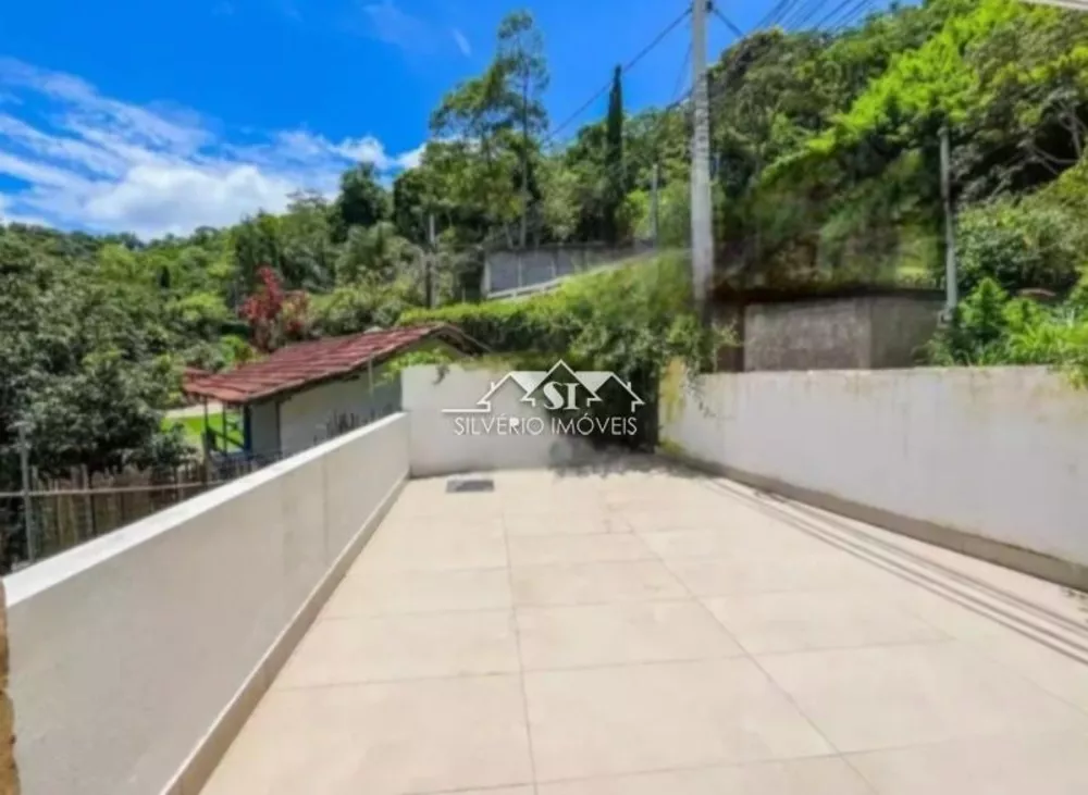 Casa, 3 quartos, 230 m² - Foto 1
