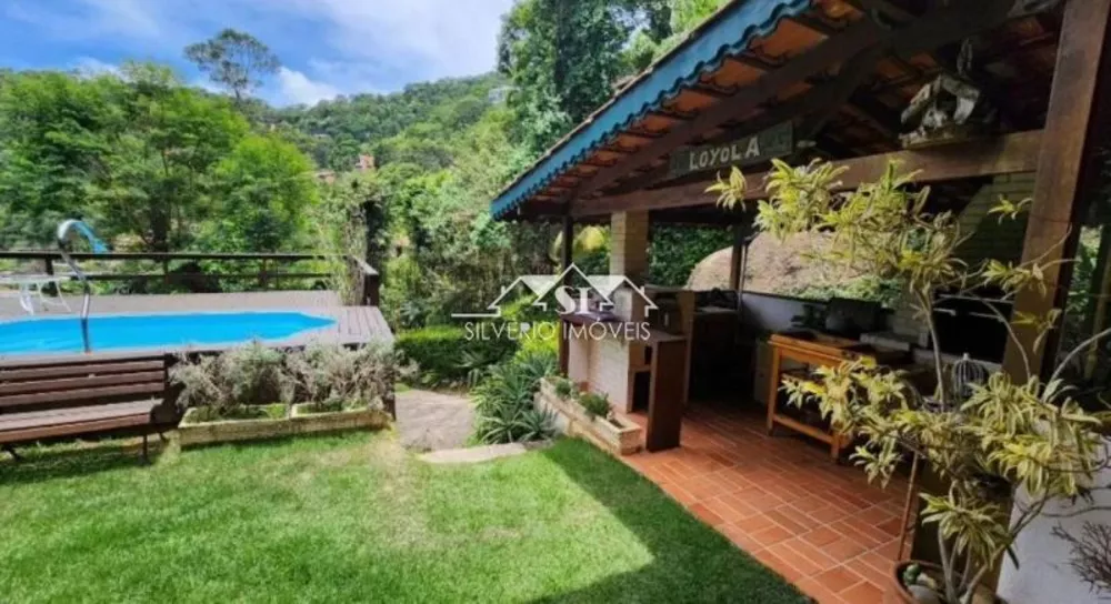 Casa, 5 quartos, 200 m² - Foto 1