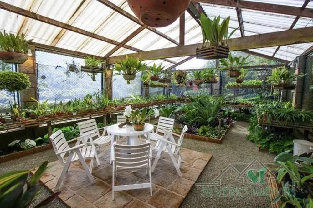 Sítio, 4 quartos, 3000 m² - Foto 1
