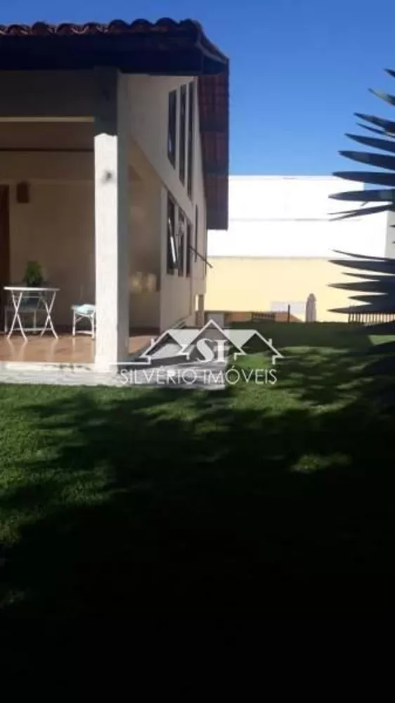 Casa, 4 quartos, 340 m² - Foto 1