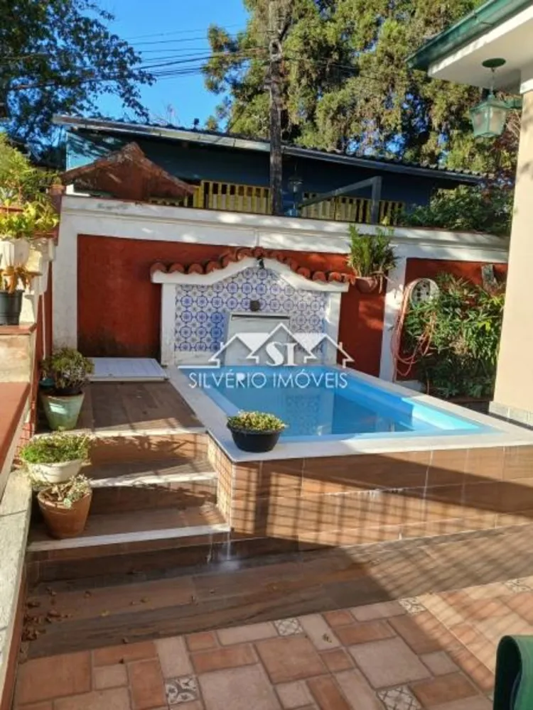 Casa, 5 quartos, 447 m² - Foto 1