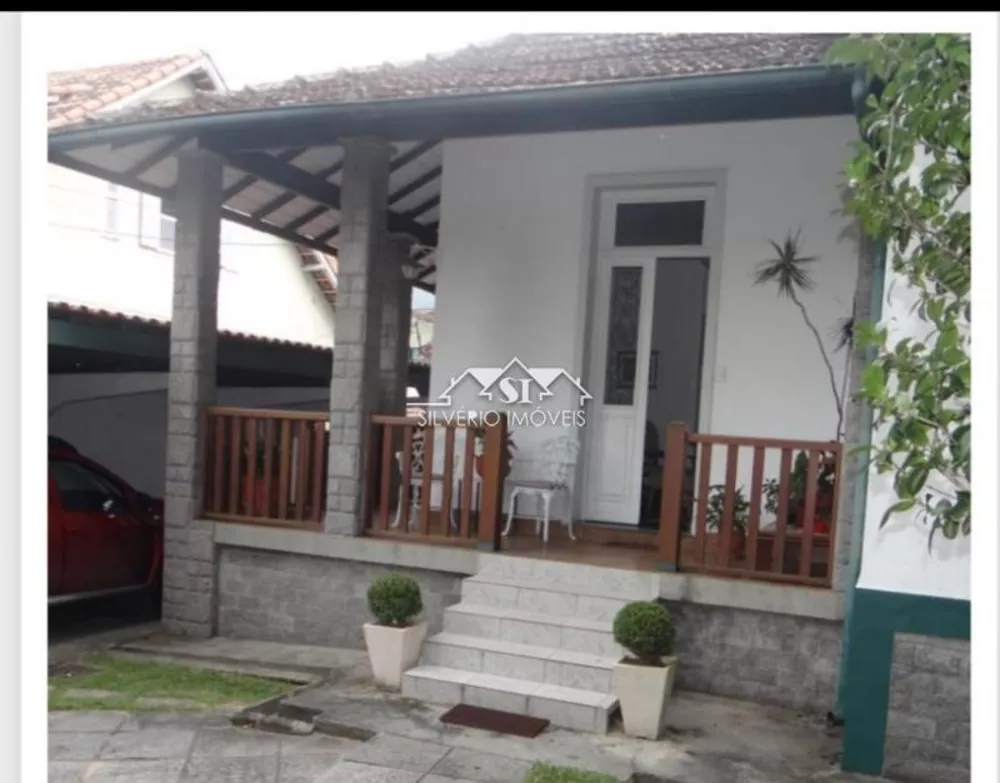 Casa, 3 quartos, 250 m² - Foto 1