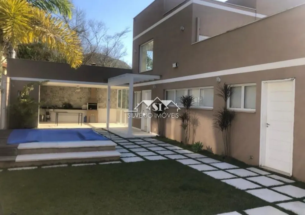 Casa, 5 quartos, 240 m² - Foto 1