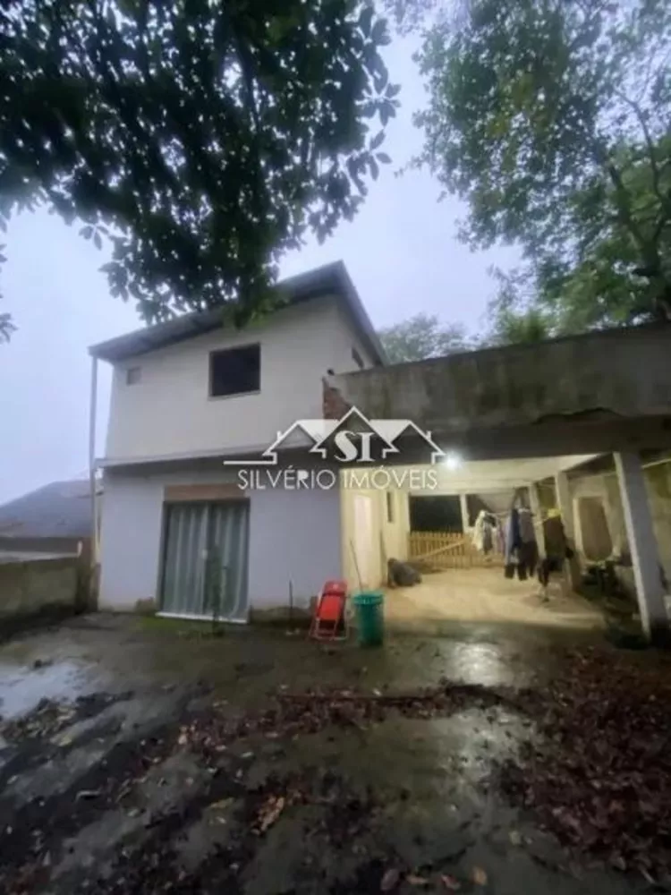 Casa, 3 quartos, 200 m² - Foto 1