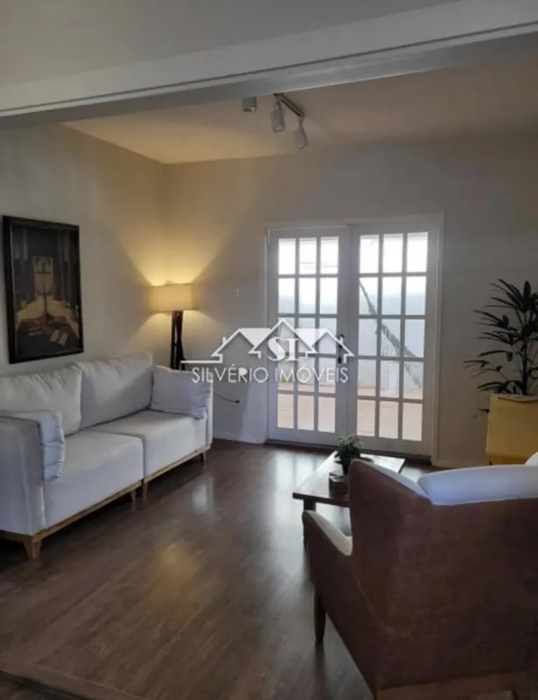 Casa, 5 quartos, 130 m² - Foto 1