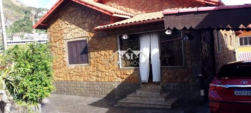 Casa, 5 quartos, 320 m² - Foto 1