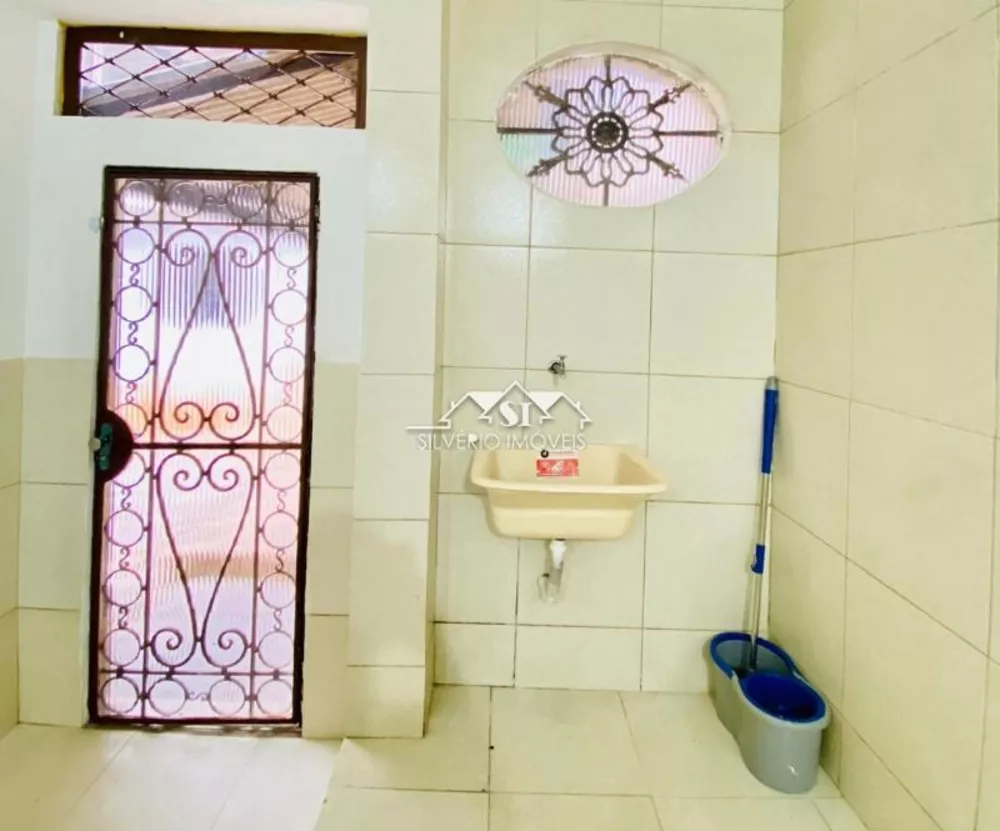 Casa, 5 quartos, 258 m² - Foto 10
