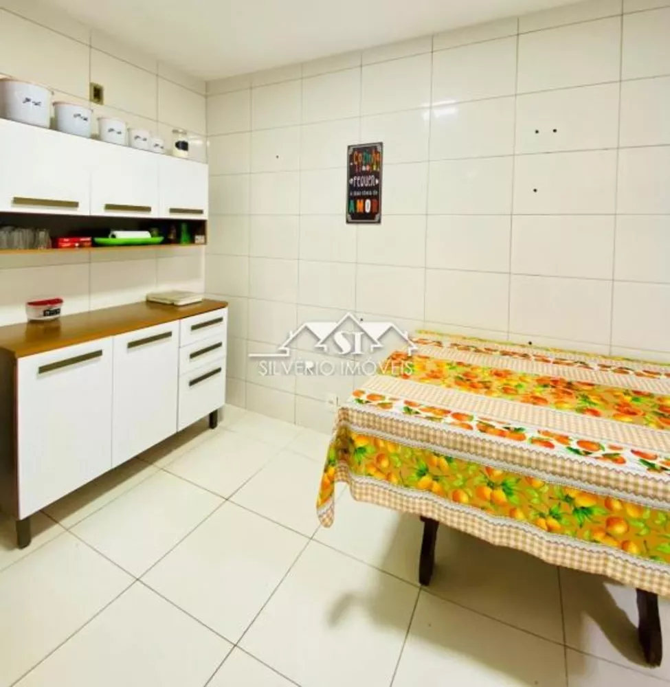 Casa, 5 quartos, 258 m² - Foto 3