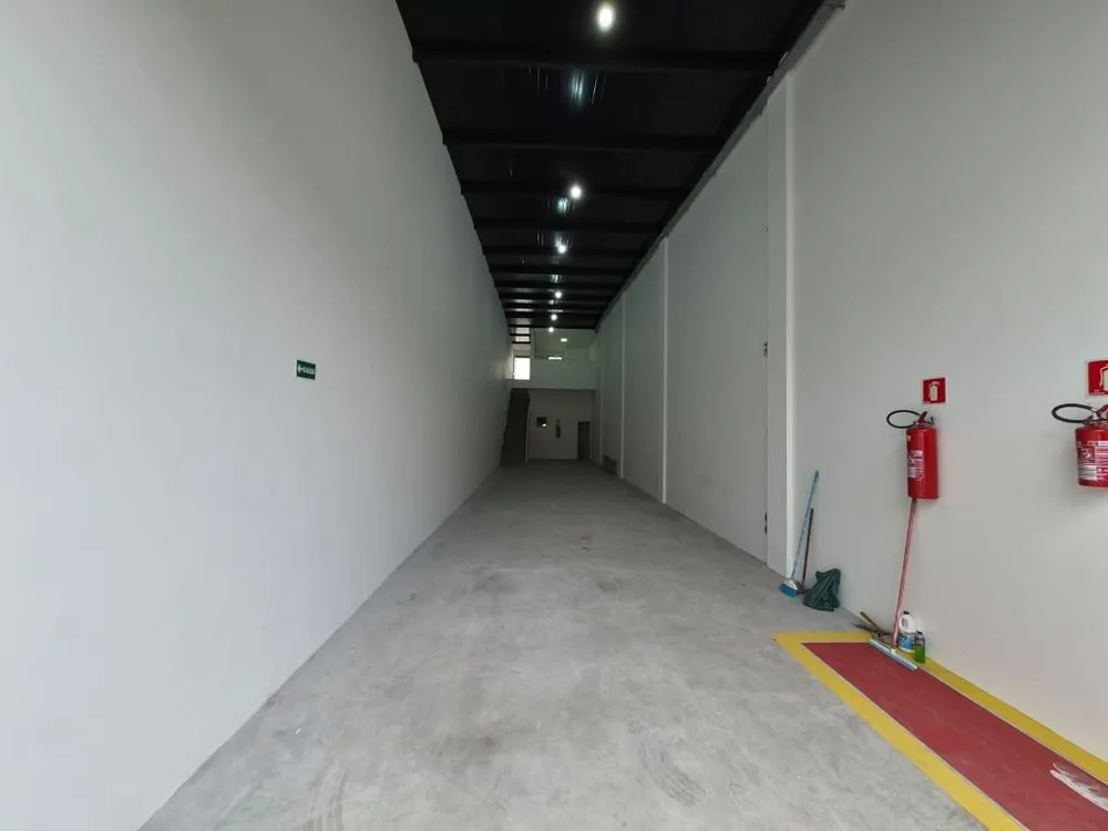 Depósito-Galpão, 163 m² - Foto 2