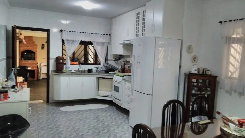 Sobrado, 3 quartos, 186 m² - Foto 1