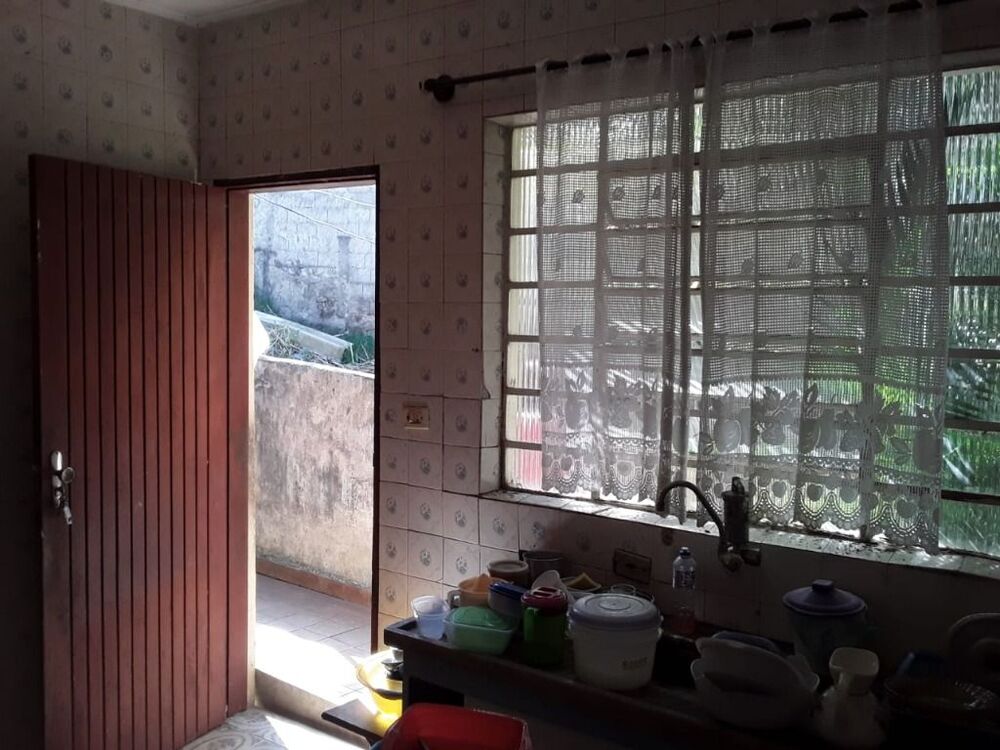Casa à venda com 3 quartos, 80m² - Foto 1