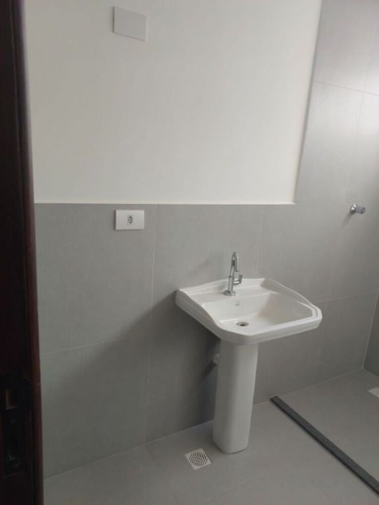 Casa à venda e aluguel com 4 quartos, 367m² - Foto 4
