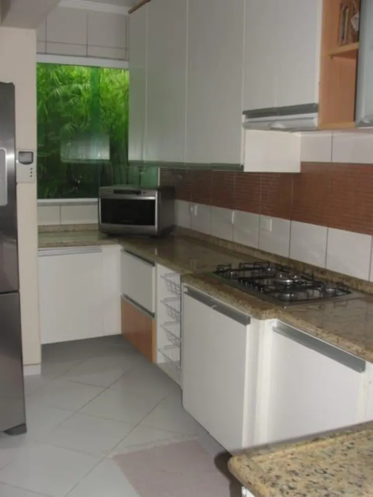 Sobrado, 3 quartos, 241 m² - Foto 7