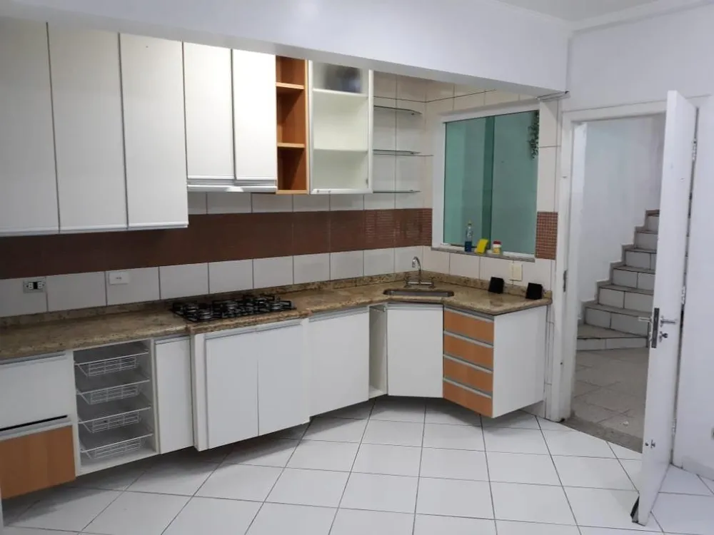 Sobrado, 3 quartos, 241 m² - Foto 4