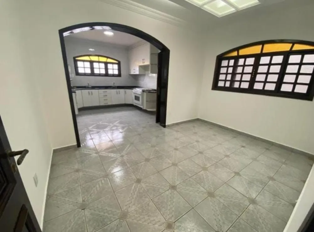 Sobrado, 3 quartos, 270 m² - Foto 1