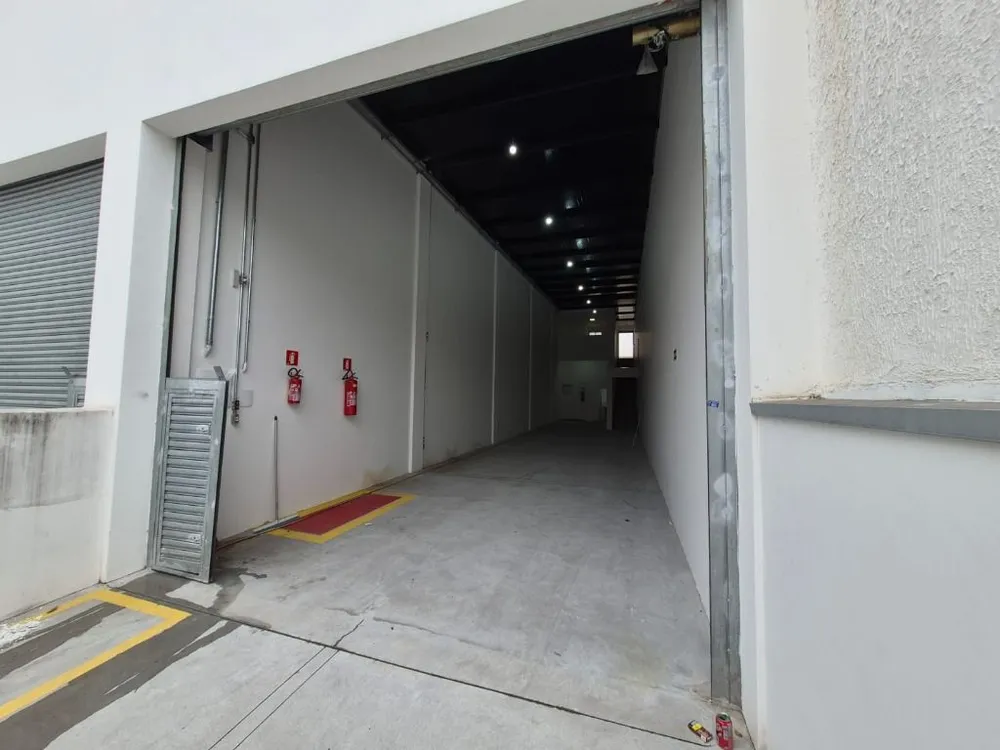 Depósito-Galpão, 163 m² - Foto 1