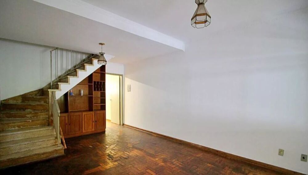 Sobrado à venda e aluguel com 2 quartos, 200m² - Foto 2
