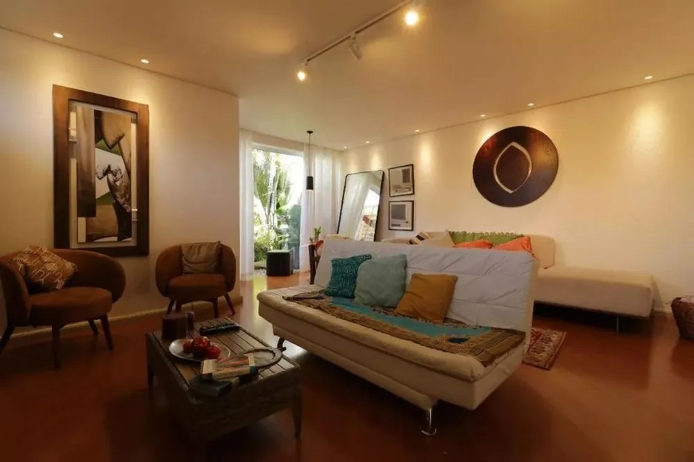 Casa, 3 quartos, 310 m² - Foto 1