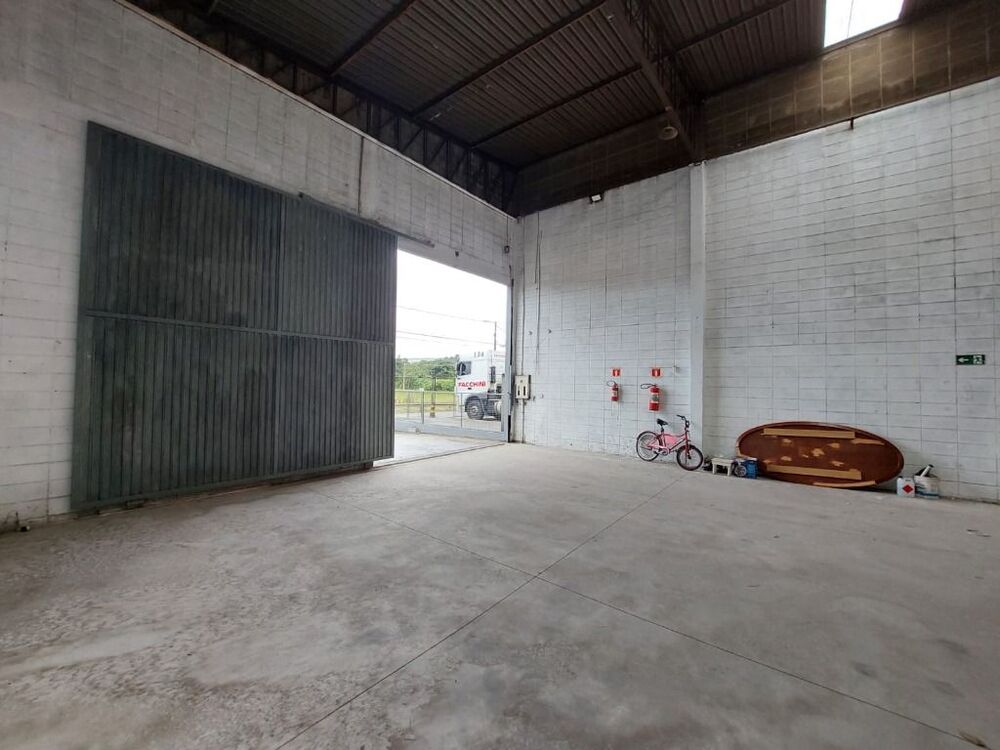 Depósito-Galpão-Armazém para alugar, 500m² - Foto 2