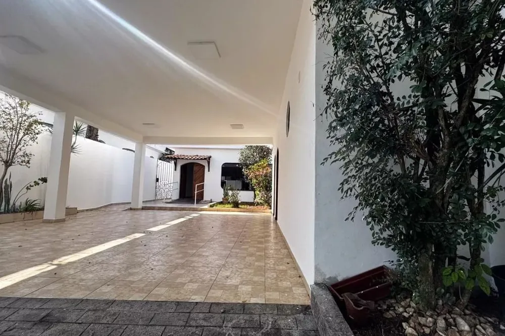 Casa, 5 quartos, 320 m² - Foto 9