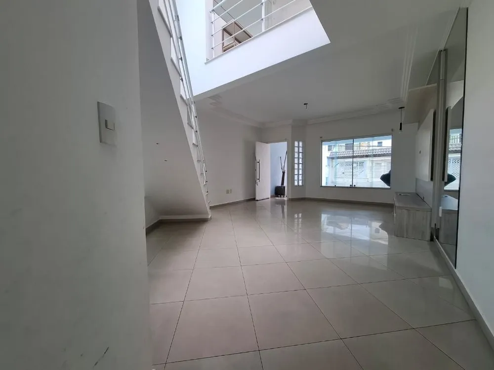 Sobrado, 3 quartos, 186 m² - Foto 1