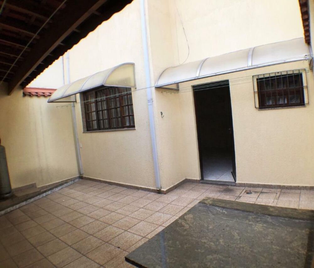 Sobrado, 3 quartos, 285 m² - Foto 1