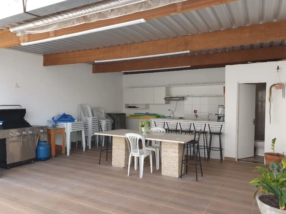 Sobrado, 3 quartos, 244 m² - Foto 3
