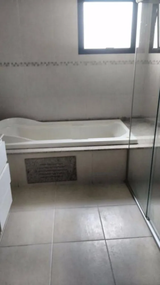 Sobrado, 3 quartos, 244 m² - Foto 4